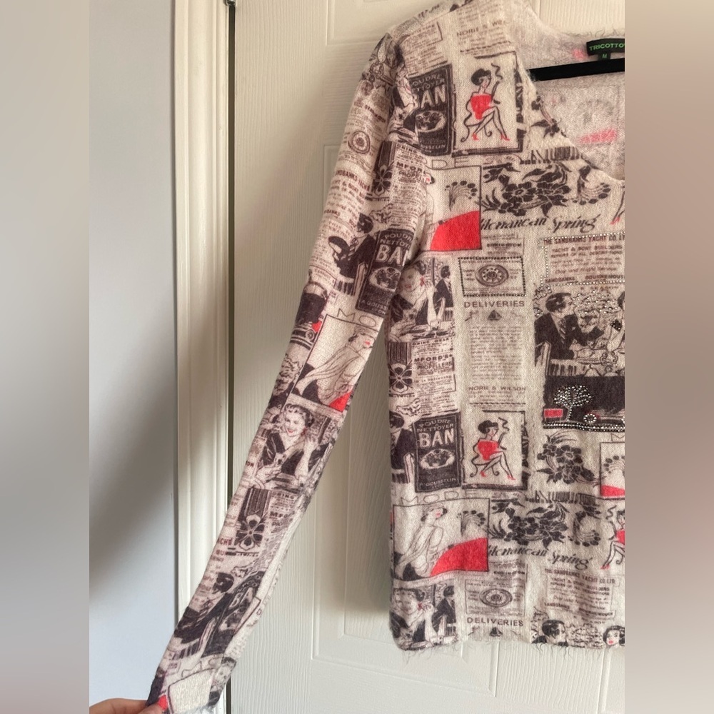 Tricotto M Vintage Newspaper Print Rhinestone V-Neck Sweater Maximalist Art - Picture 6 of 15